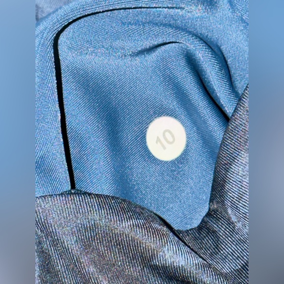 Lululemon Clip-In Heather Camo Texture Heather Blue Women’s 7” Shorts size 10 - Picture 3 of 8